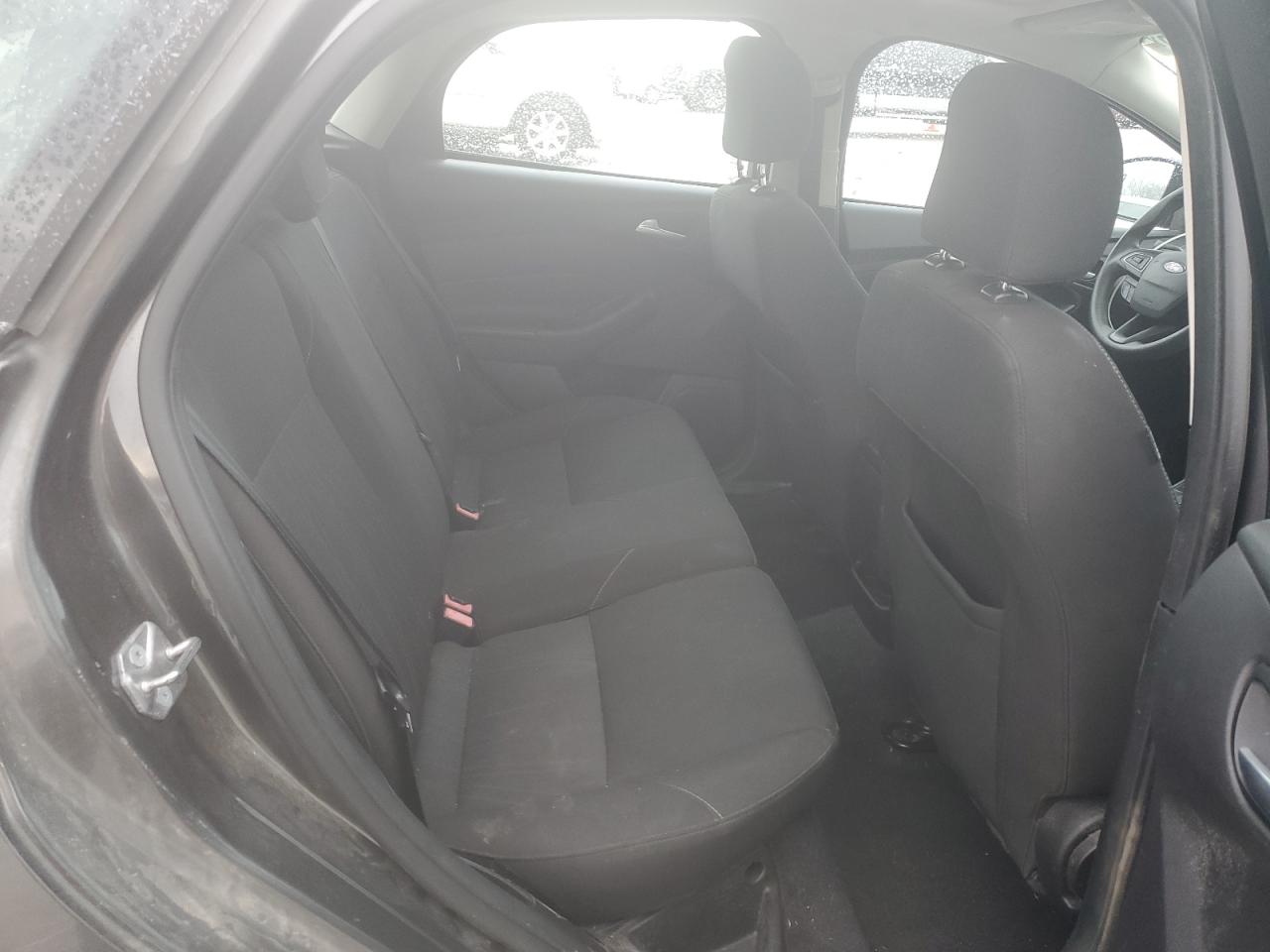 2015 Ford Focus - Image 10