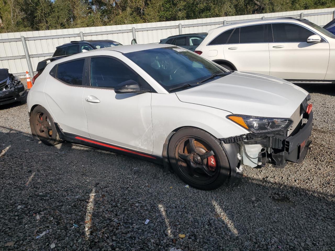2020 Hyundai Veloster - Image 4