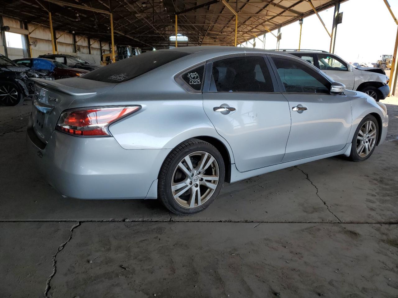 2014 Nissan Altima - Image 3