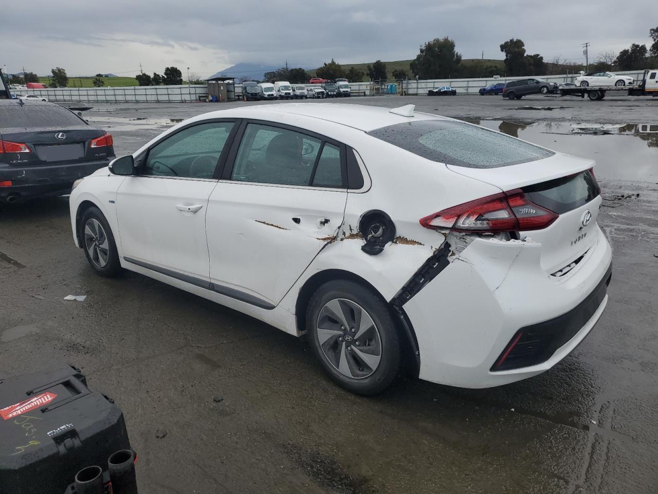 VIN KMHC75LC9HU056790 2017 HYUNDAI IONIQ no.2