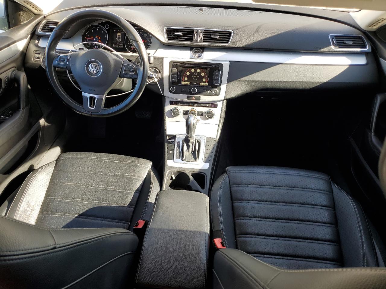 2015 Volkswagen Passat CC - Image 8