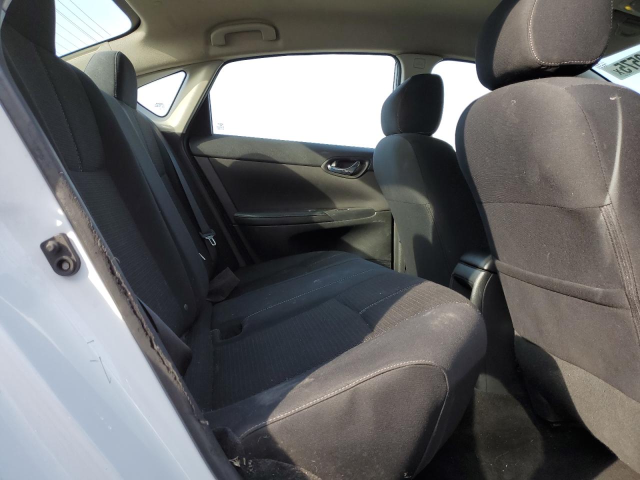 2017 Nissan Sentra - Image 10