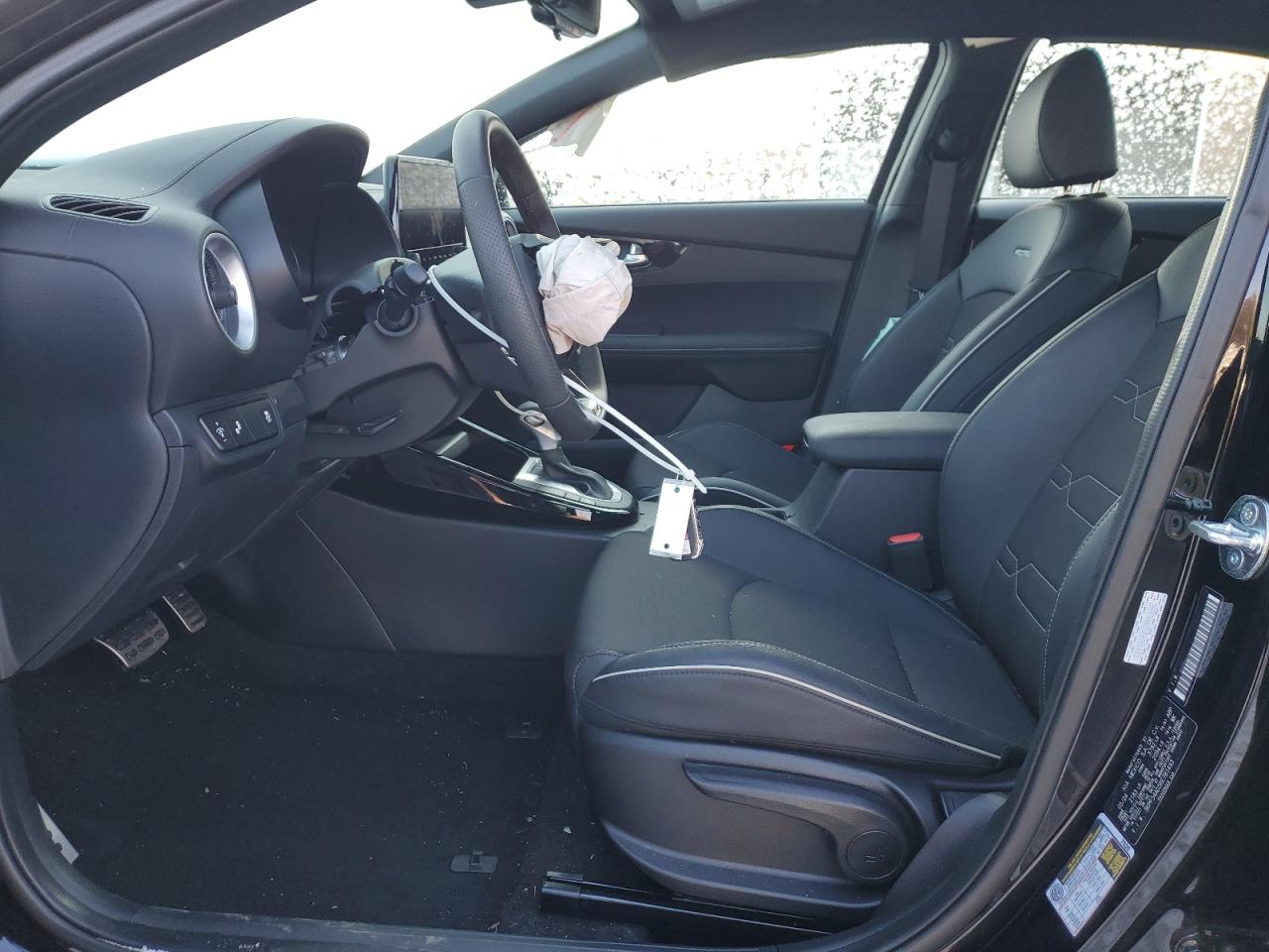 2024 Kia Forte - Image 7