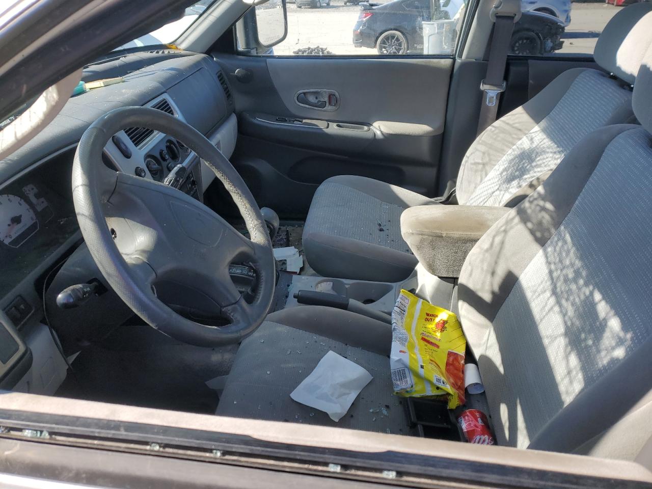 2002 Mitsubishi Montero - Image 7
