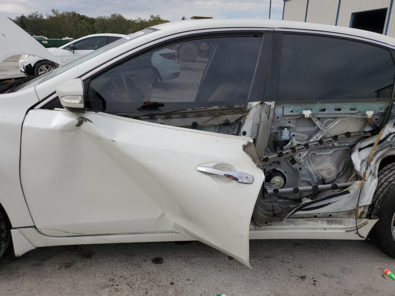 2015 Nissan Altima - Image 7