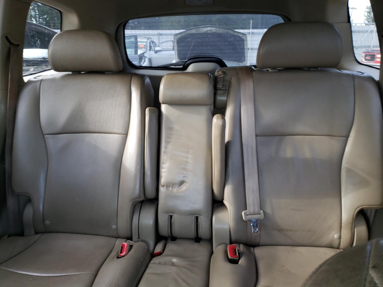 2012 Toyota Highlander - Image 10