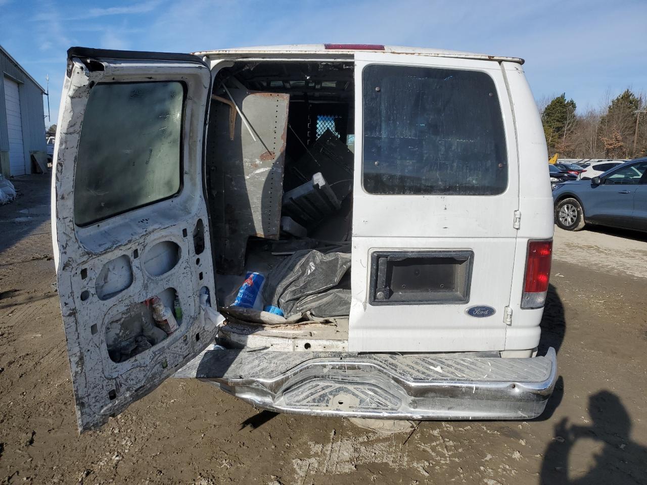 2008 Ford Econoline - Image 6