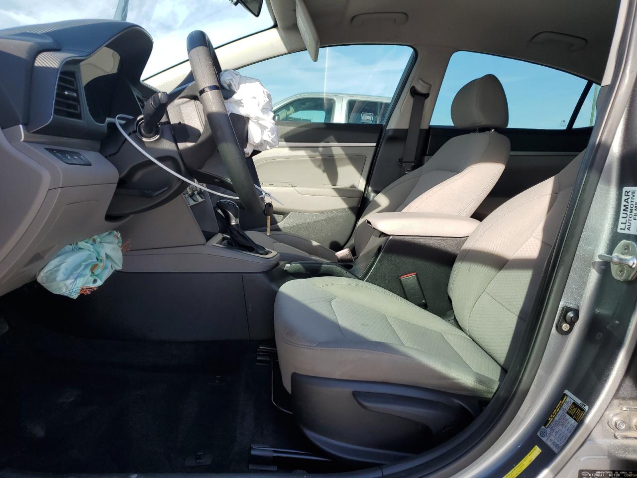 2019 Hyundai Elantra - Image 7