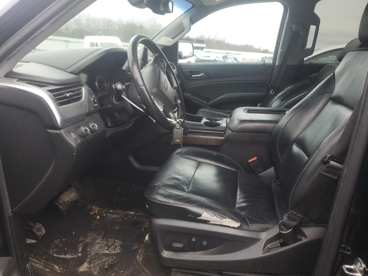 2017 Chevrolet Suburban - Image 7