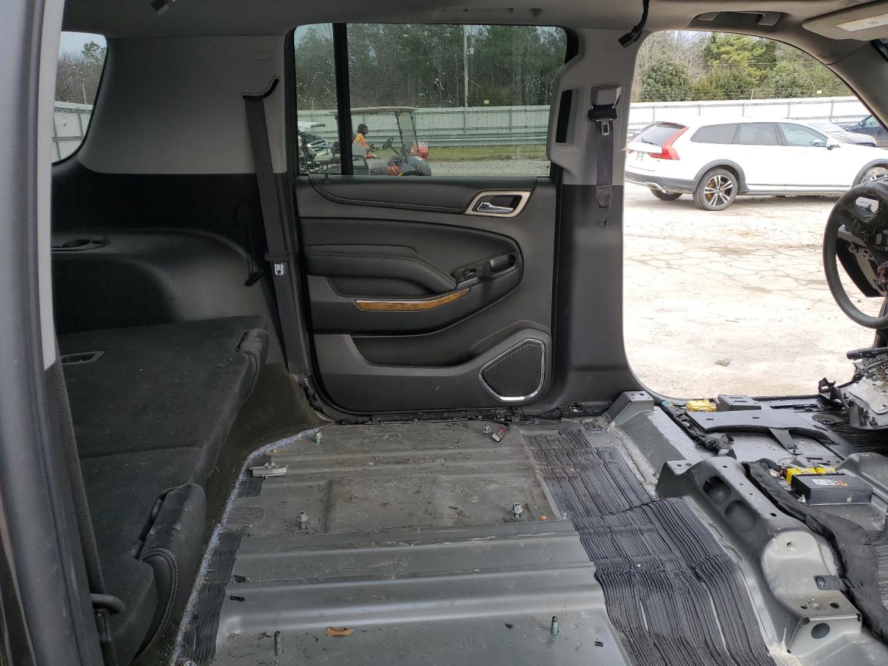 2017 GMC Yukon - Image 11