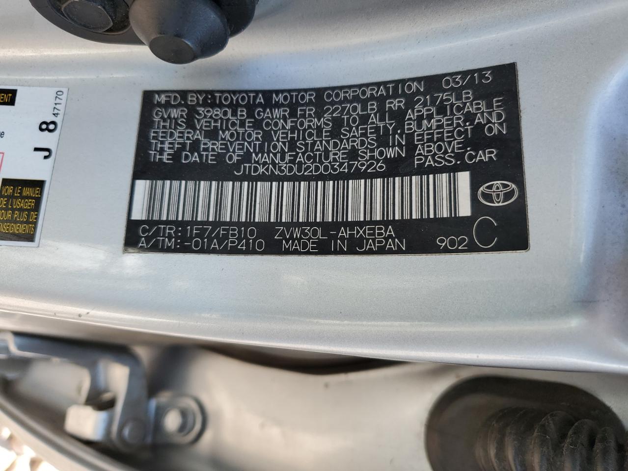 2013 Toyota Prius - Image 12