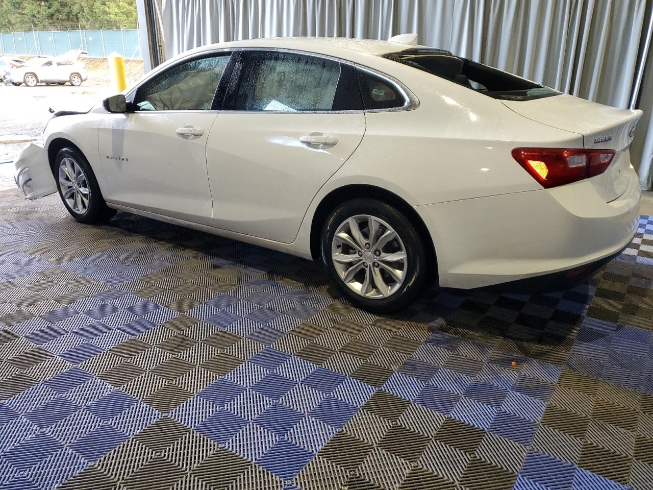 2023 Chevrolet Malibu - Image 2