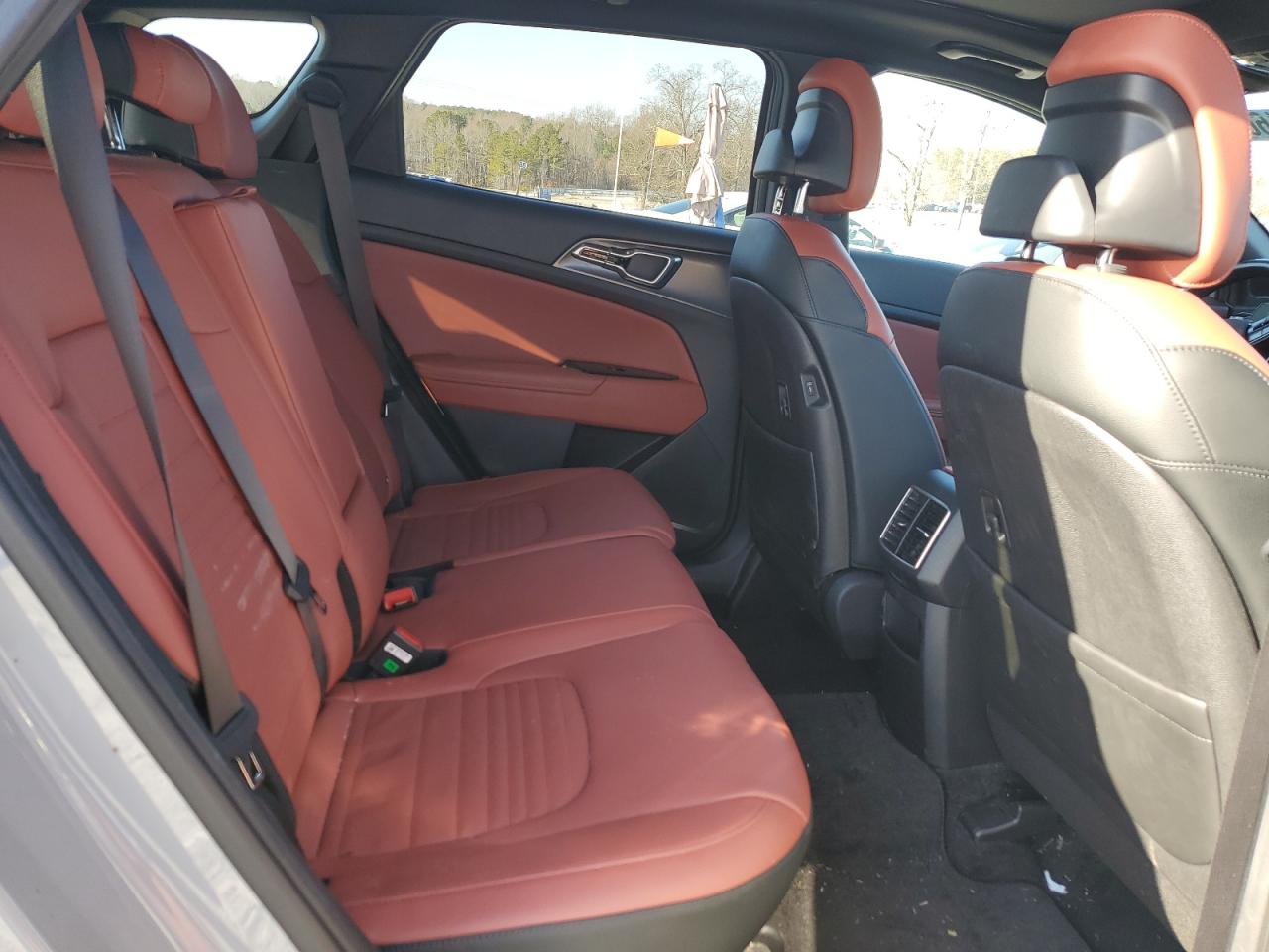 2023 Kia Sportage - Image 11