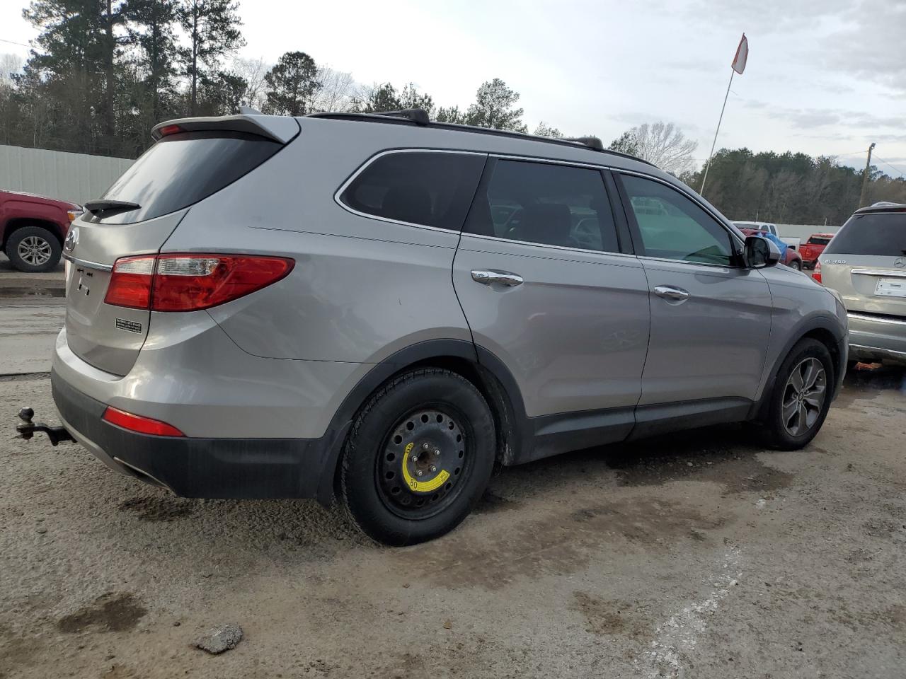 2016 Hyundai Santa Fe - Image 3