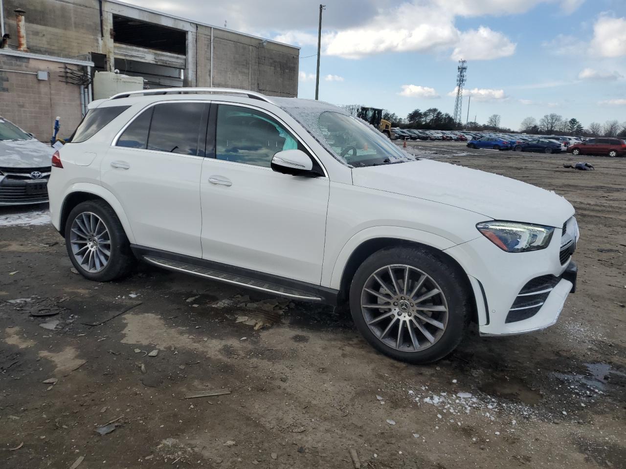 2021 Mercedes-Benz GLE - Image 4