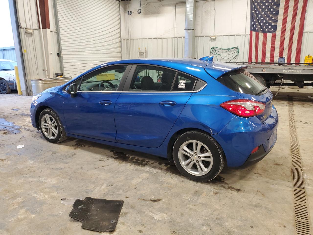 2017 Chevrolet Cruze - Image 2