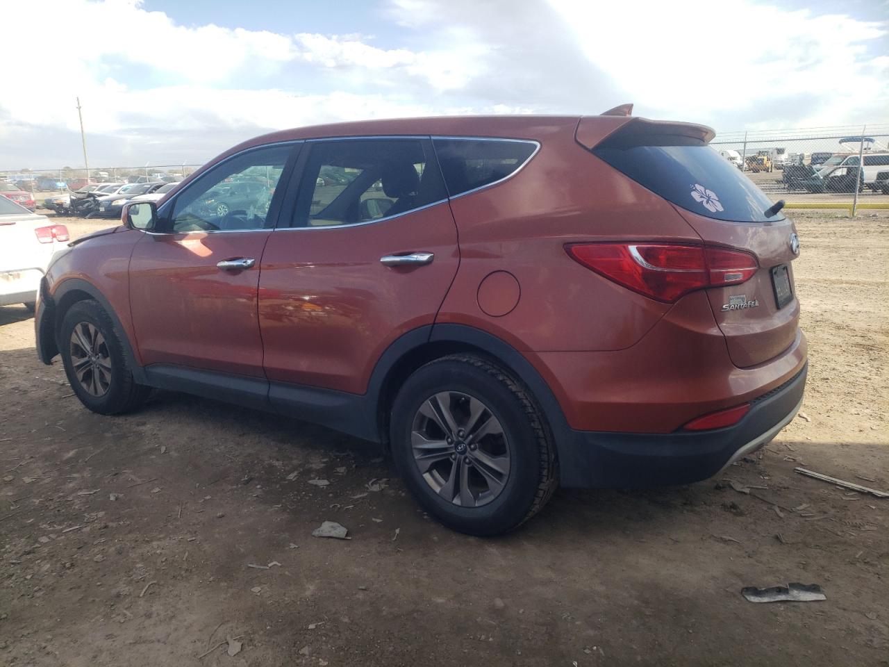 2015 Hyundai Santa Fe - Image 2
