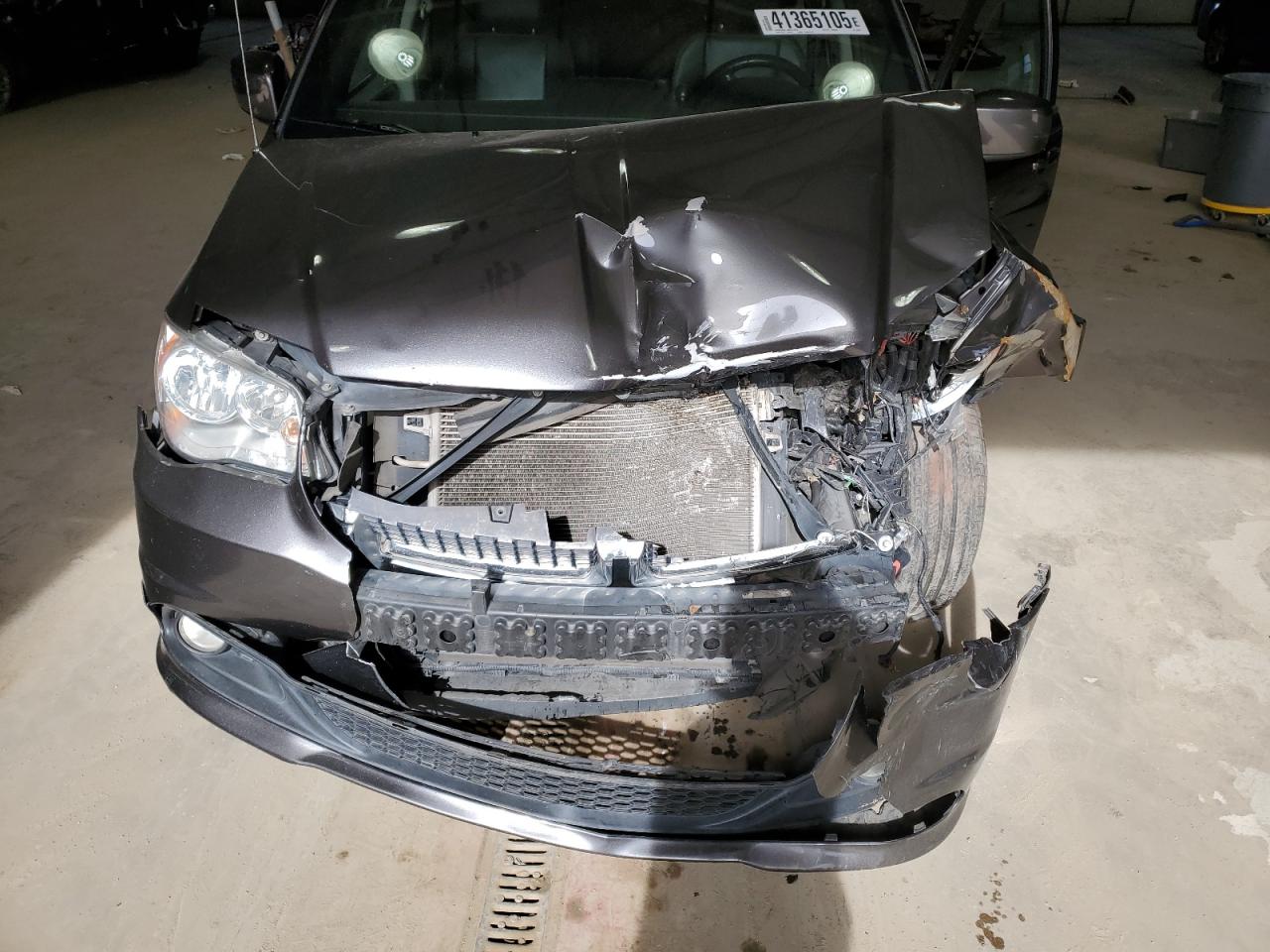 2018 Dodge Caravan - Image 12