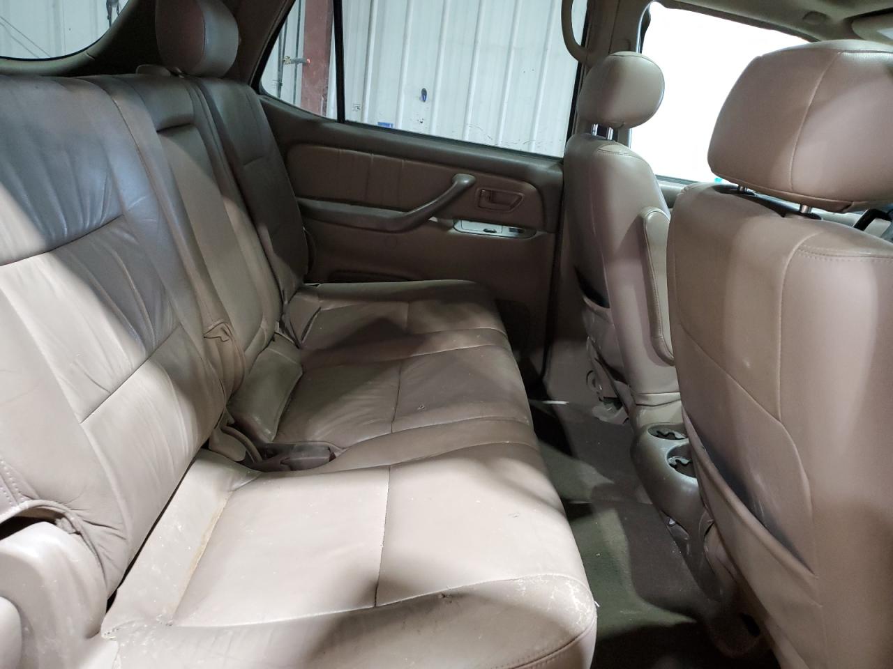 2001 Toyota Sequoia - Image 11