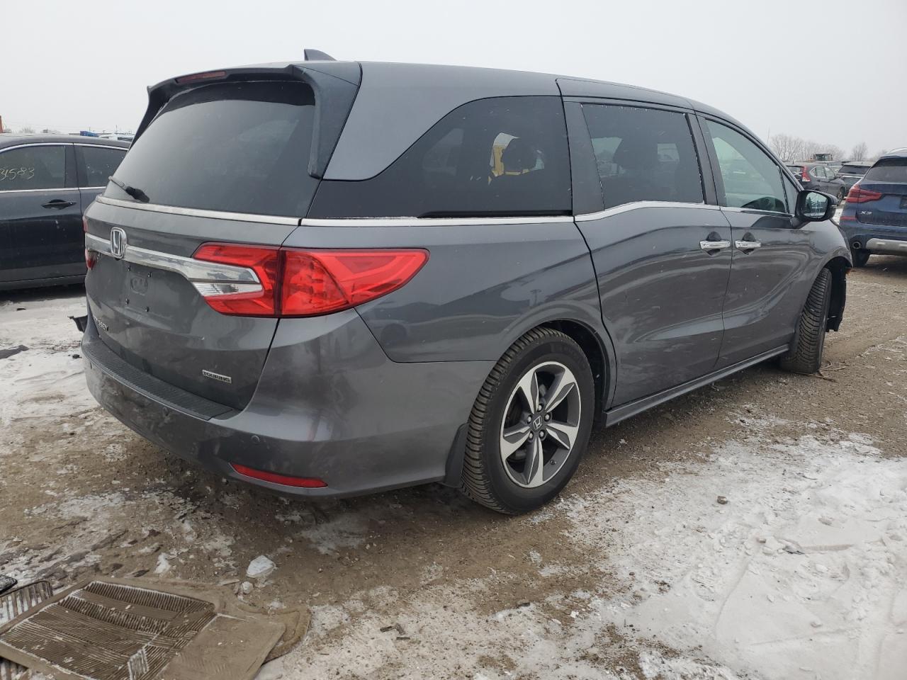 2018 Honda Odyssey - Image 3