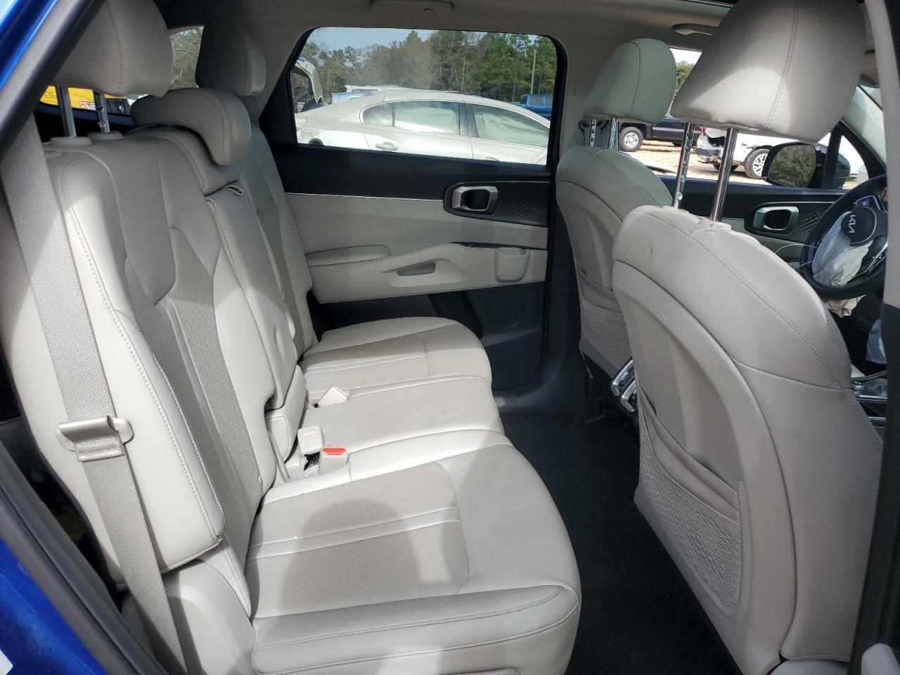 2023 Kia Sorento - Image 11