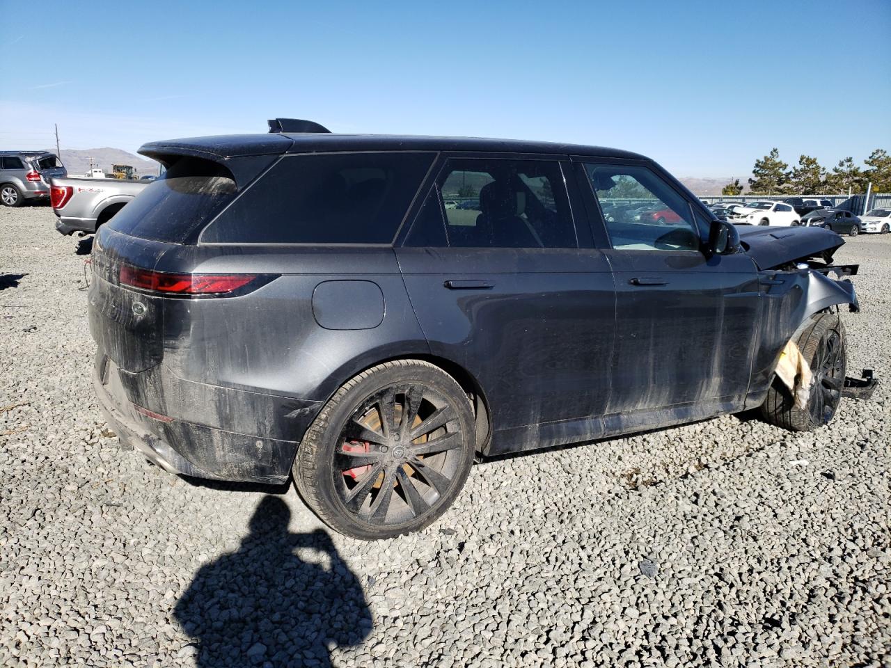 2023 Land Rover Range Rover - Image 3