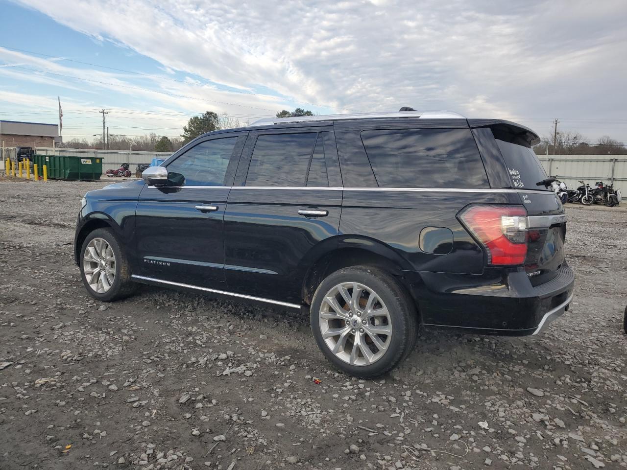 2018 Ford Expedition - Image 2