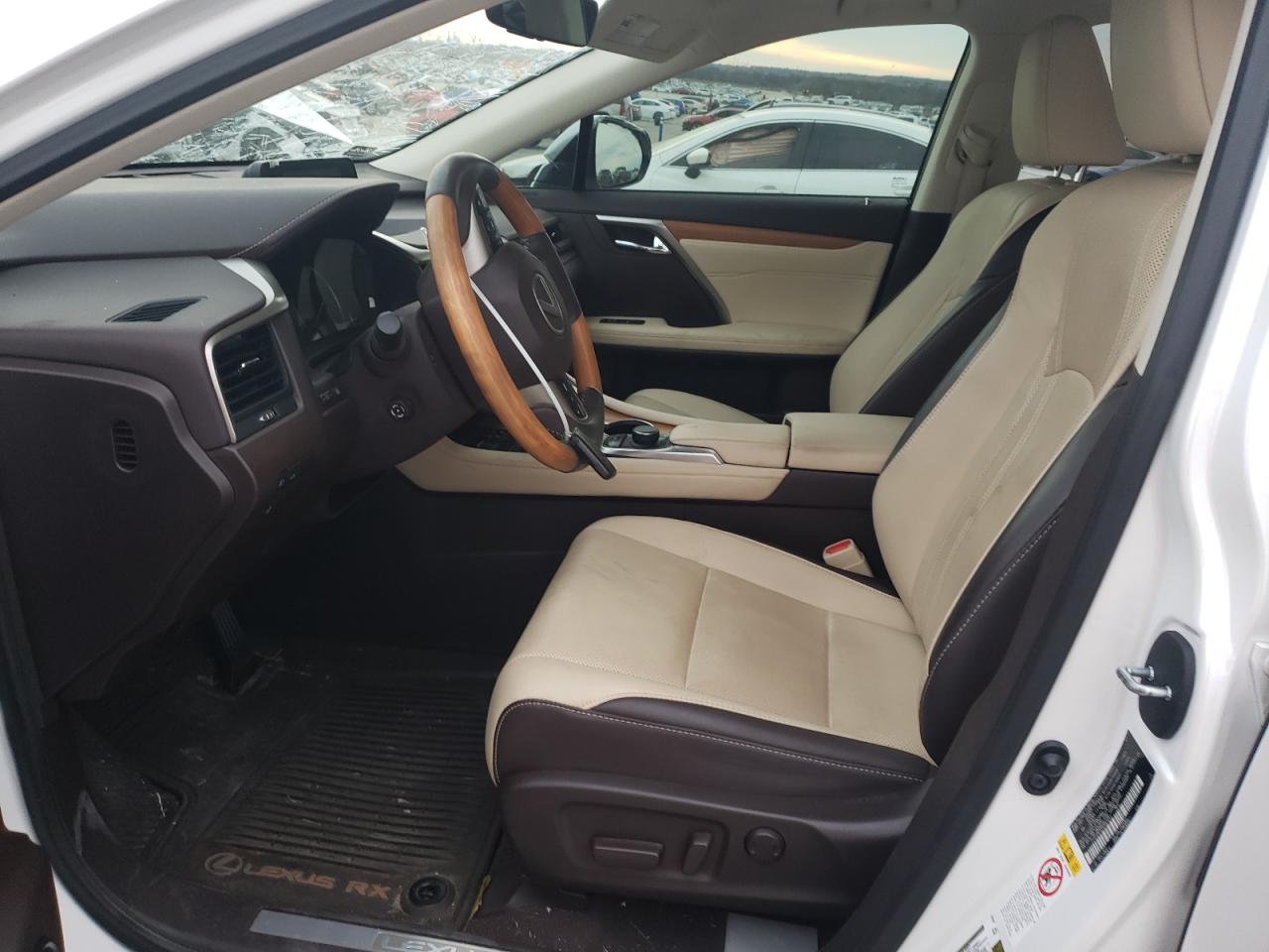2017 Lexus RX - Image 7