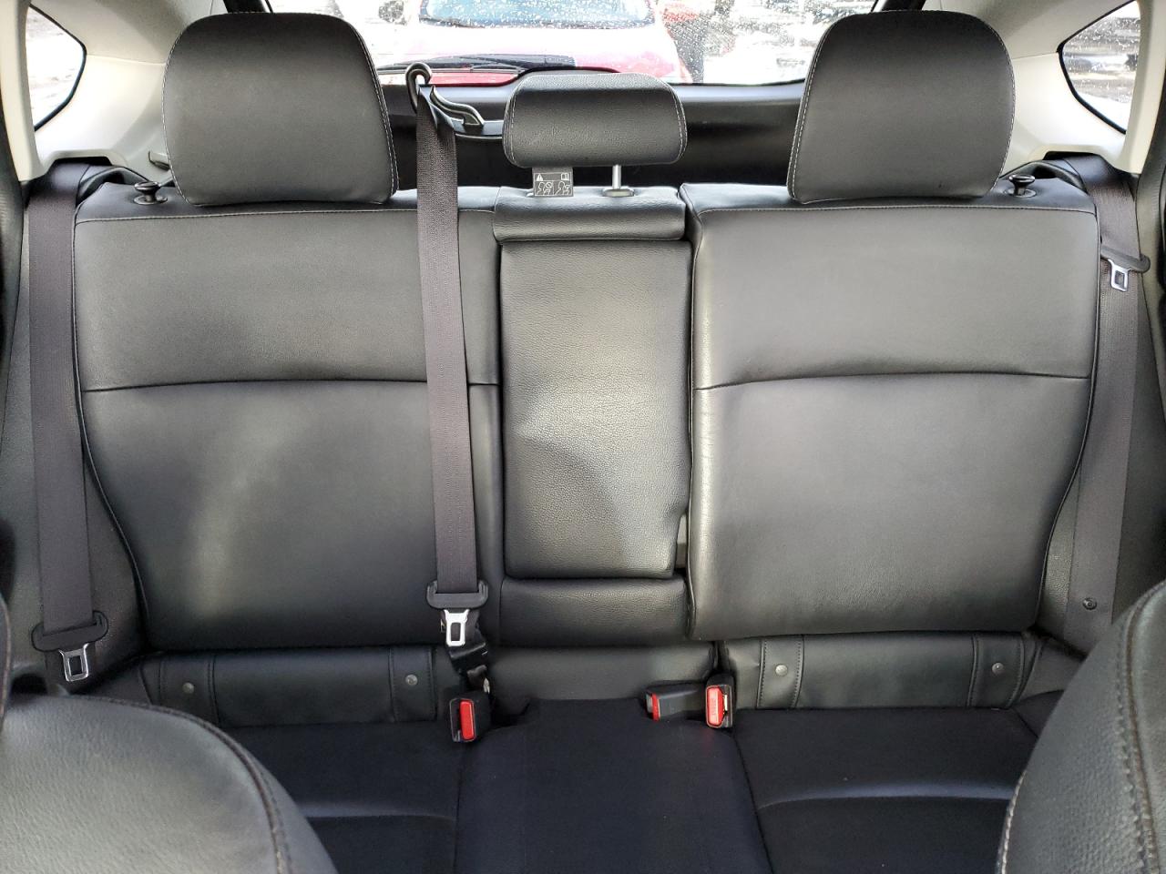 2015 Subaru XV - Image 10