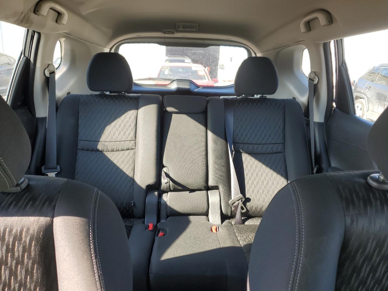 2020 Nissan Rogue - Image 10