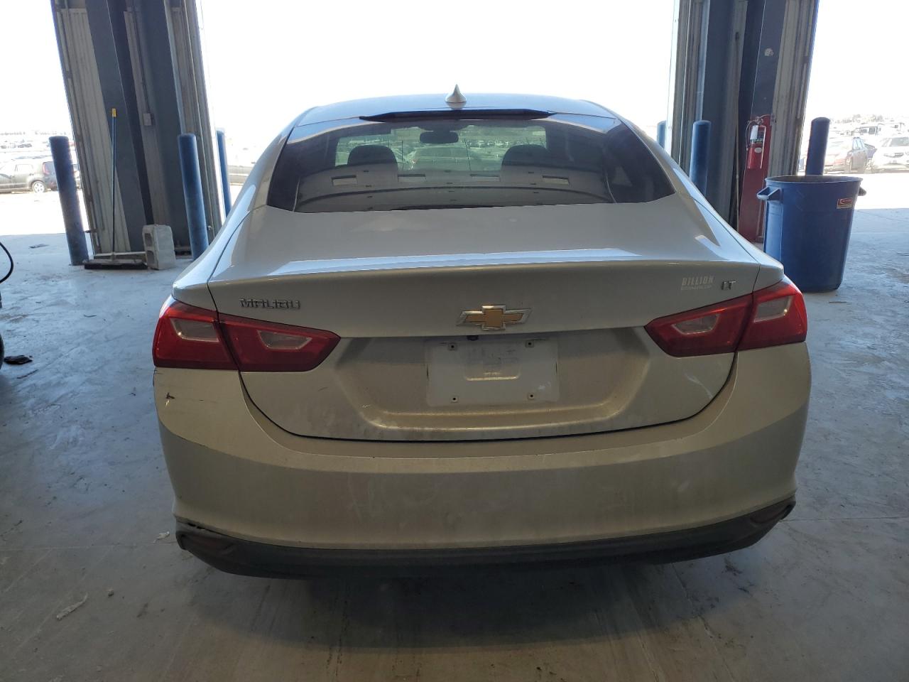 2018 Chevrolet Malibu - Image 6