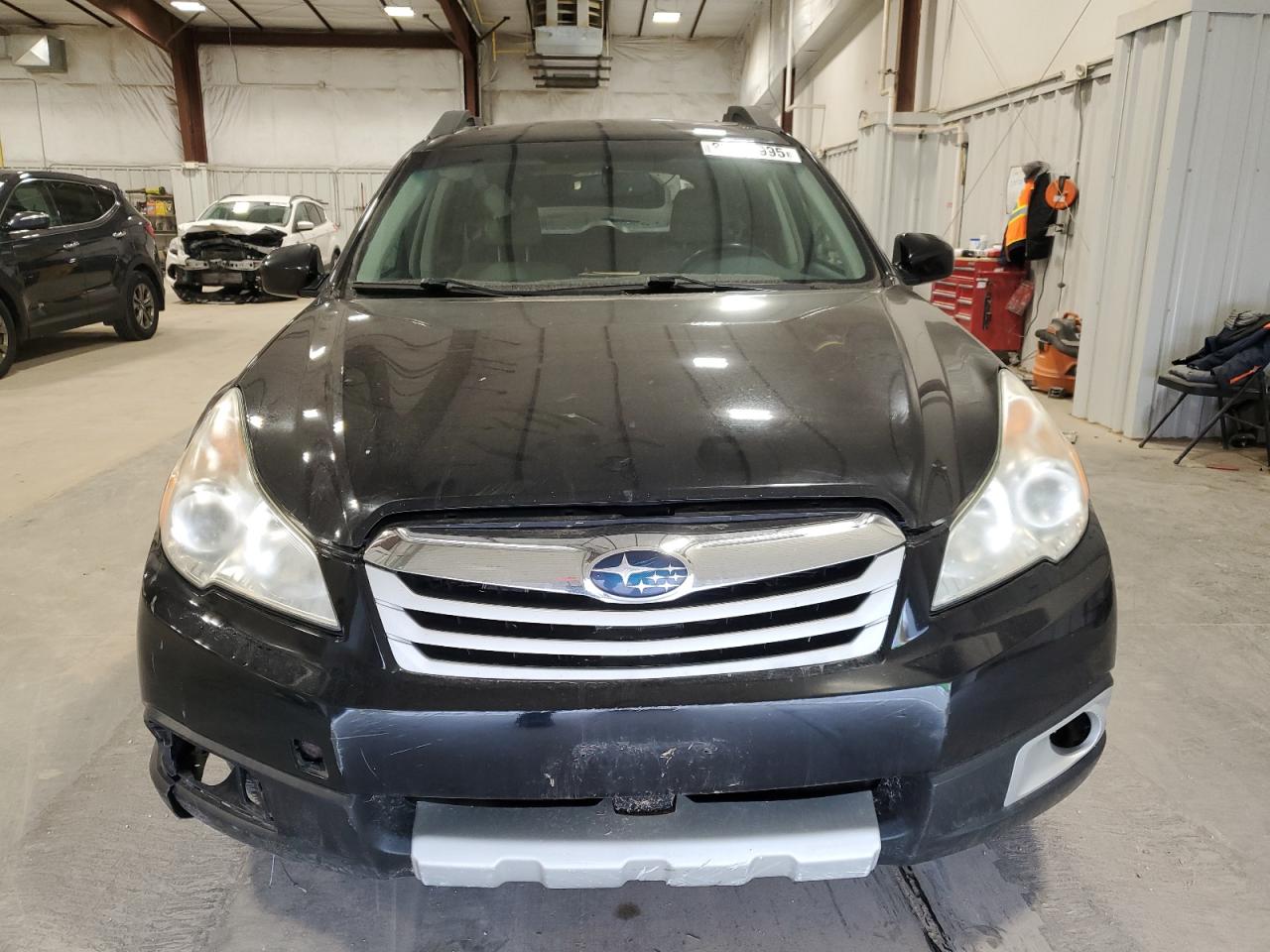 2011 Subaru Outback - Image 5