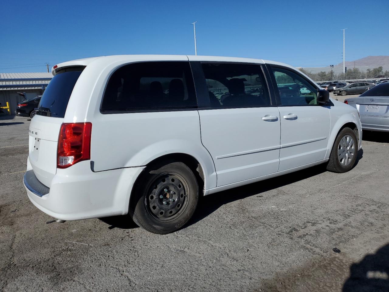 2017 Dodge Caravan - Image 3