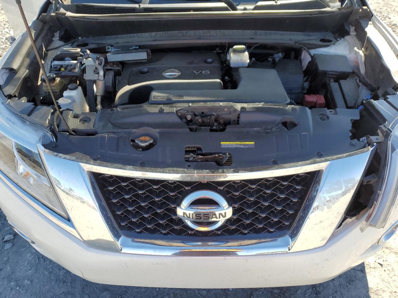2016 Nissan Pathfinder - Image 12
