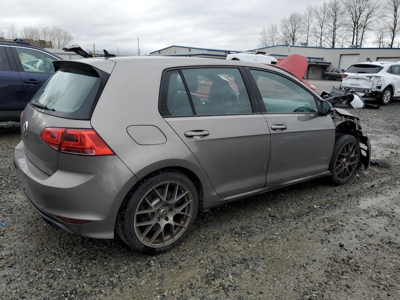 2016 Volkswagen Golf - Image 3