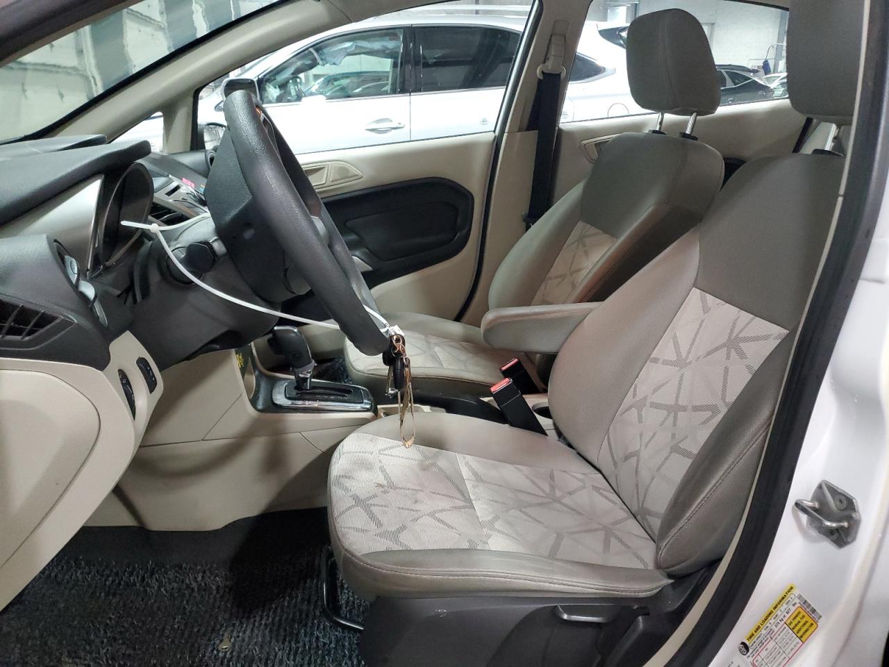 2012 Ford Fiesta - Image 7