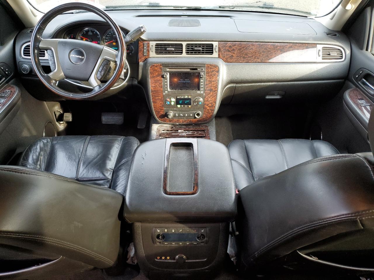 2008 GMC Yukon - Image 8