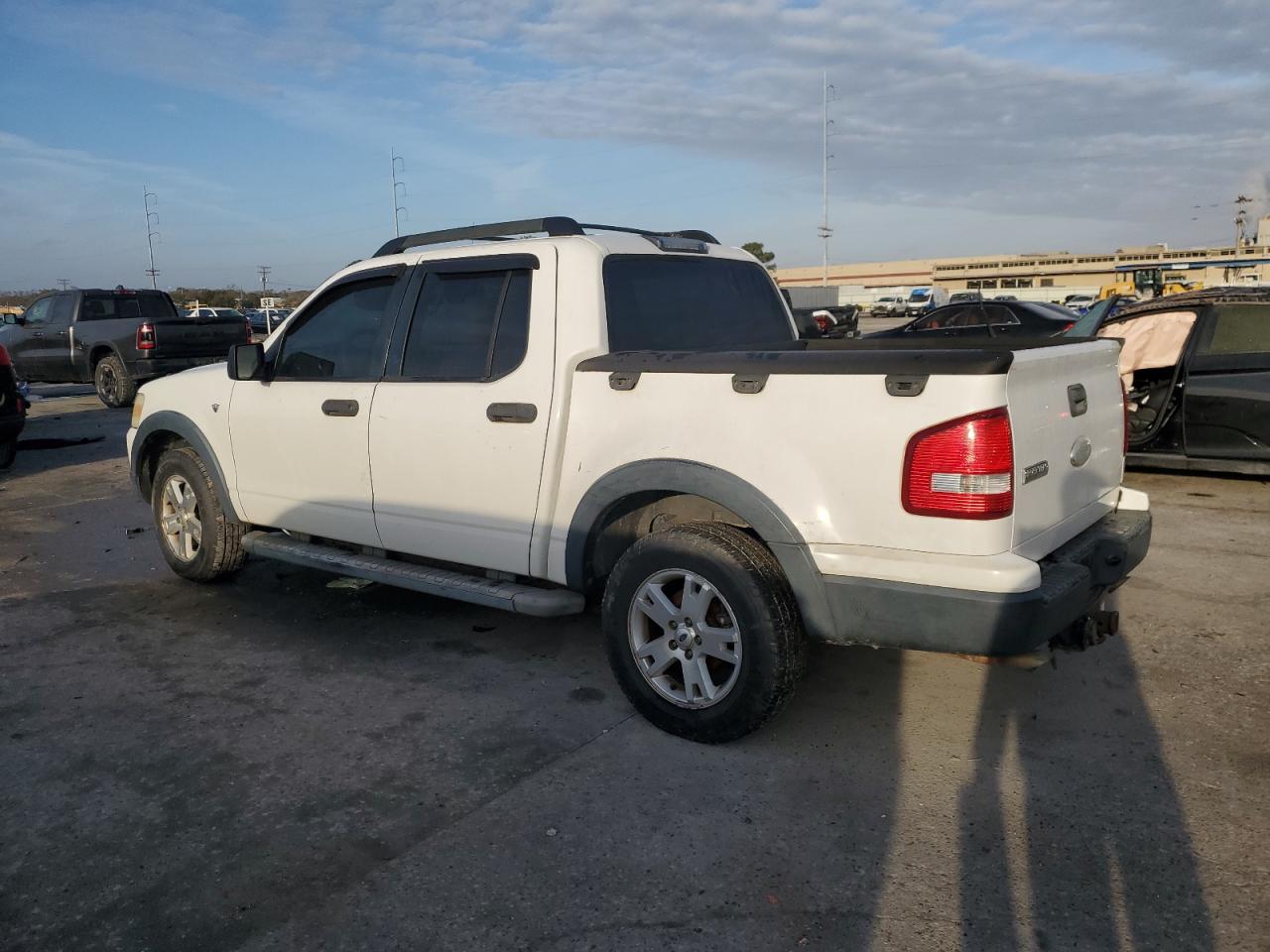 2007 Ford Explorer - Image 2