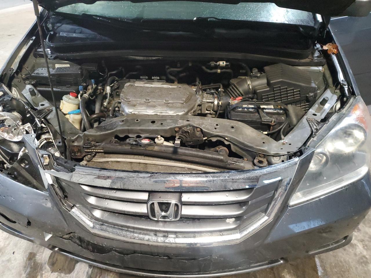 2010 Honda Odyssey - Image 12