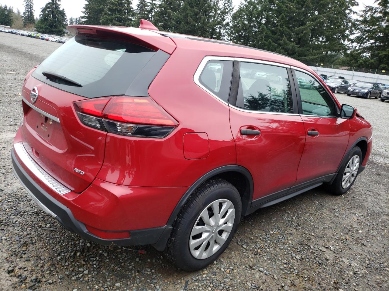 2017 Nissan Rogue - Image 3