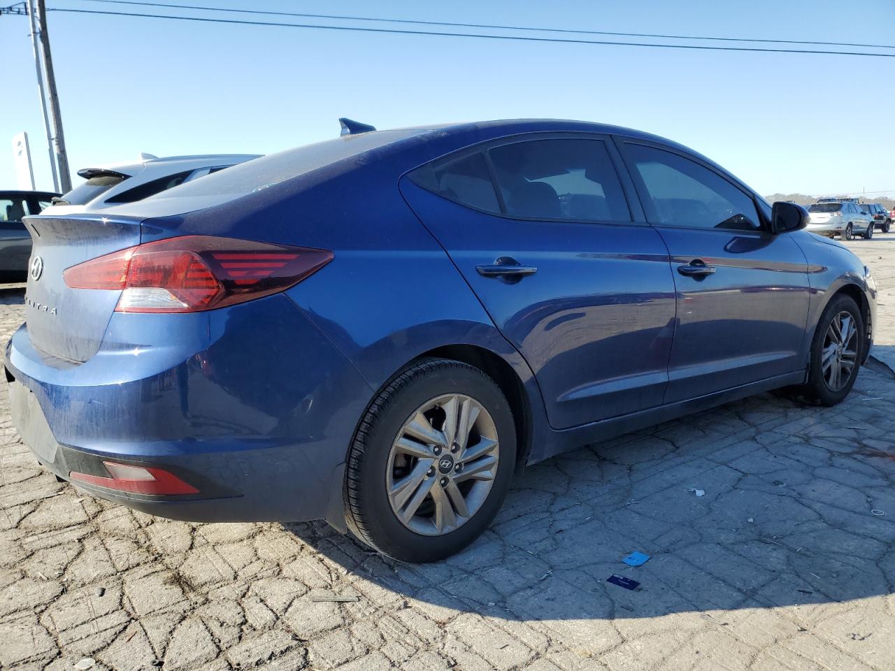 2020 Hyundai Elantra - Image 3