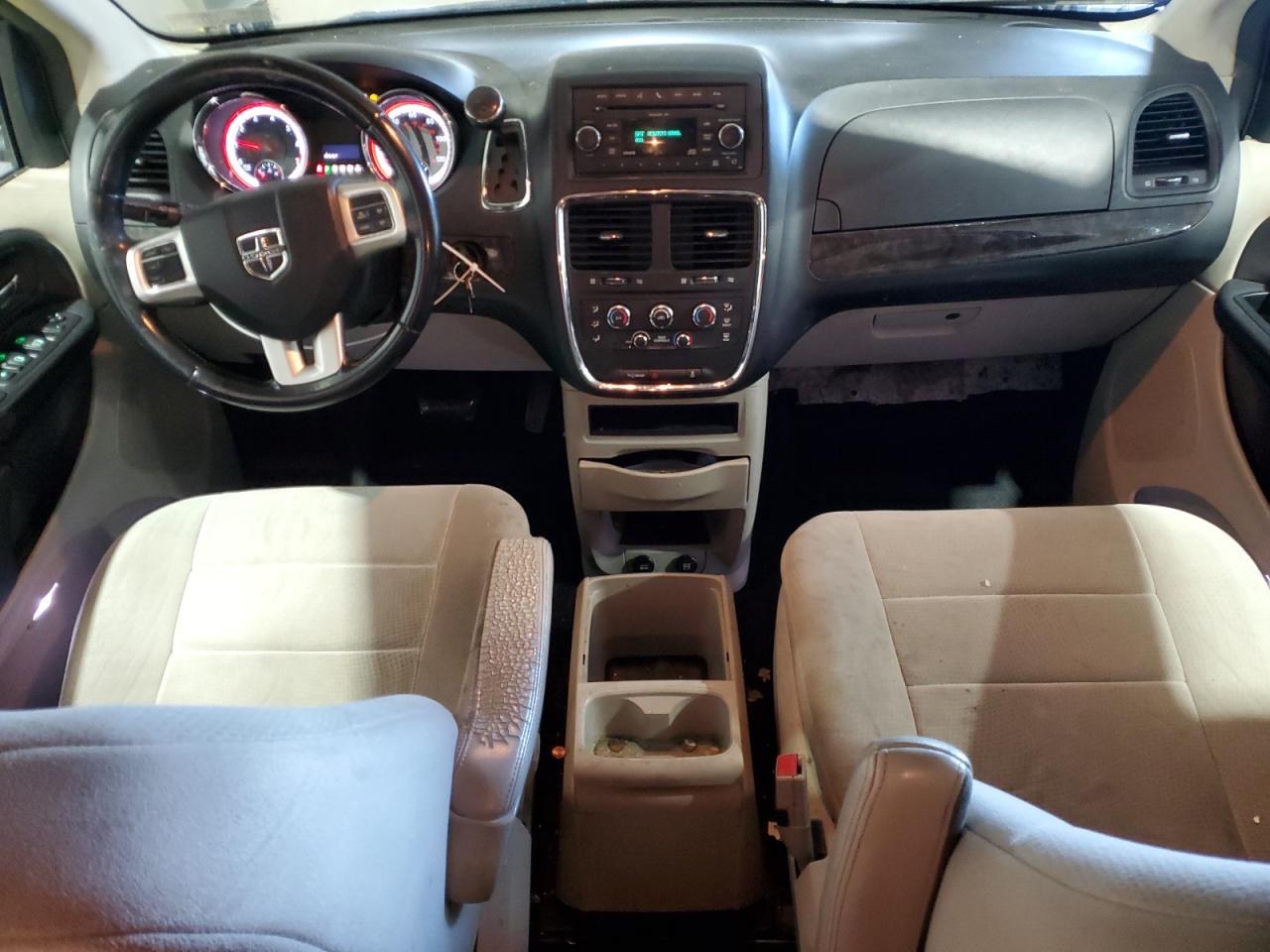 2011 Dodge Caravan - Image 8
