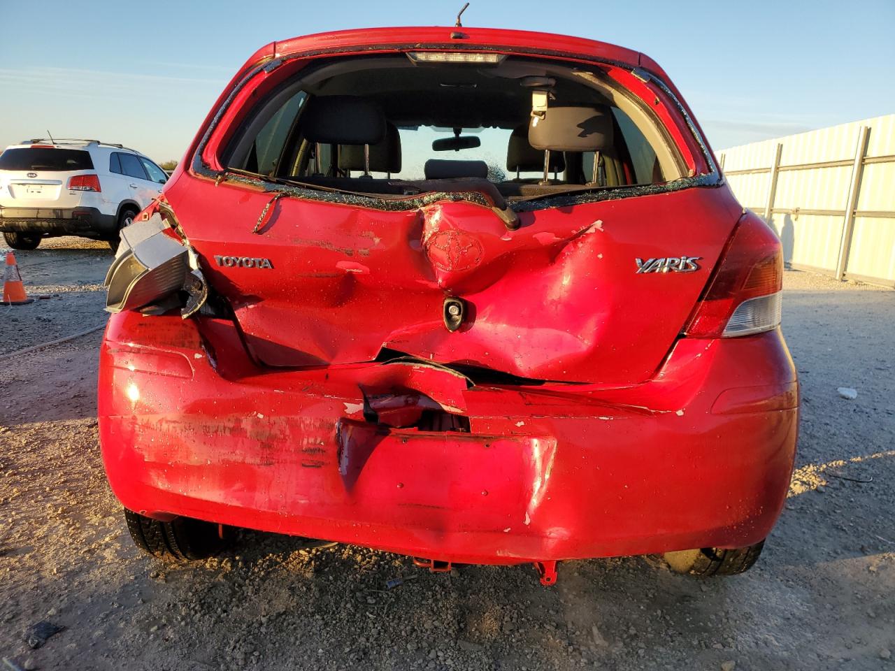 2009 Toyota Yaris - Image 6