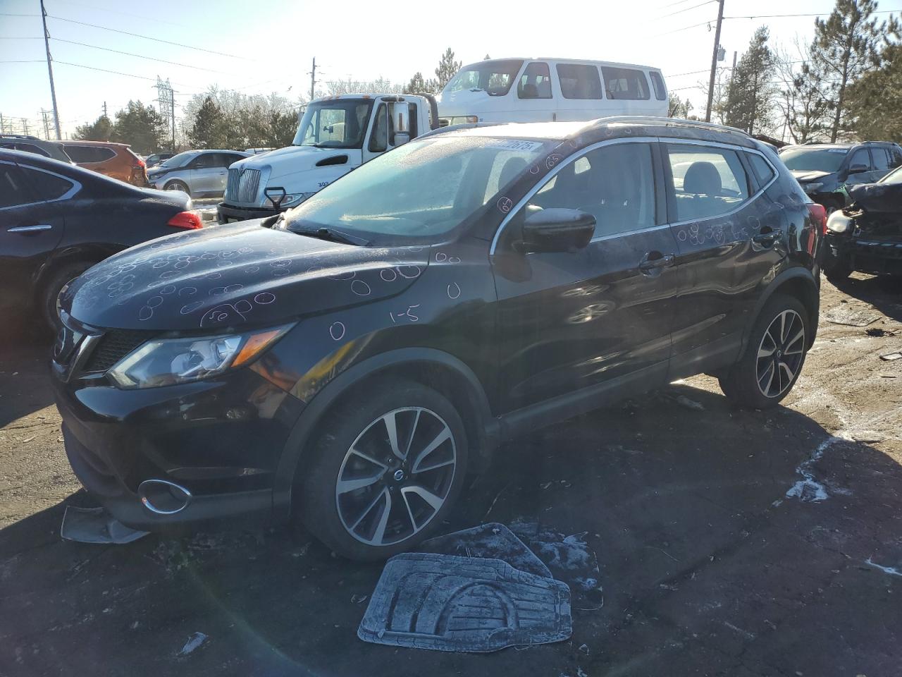 2018 Nissan Rogue - Image 1