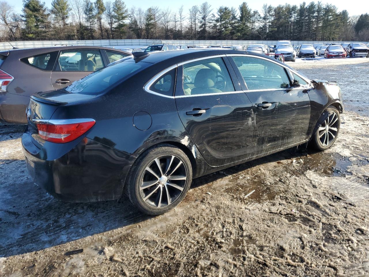 2017 Buick Verano - Image 3