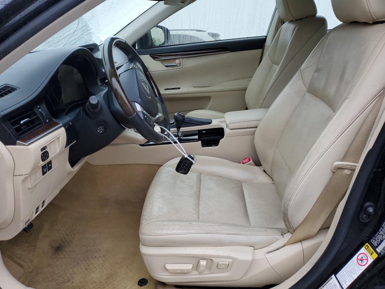 2013 Lexus ES - Image 7