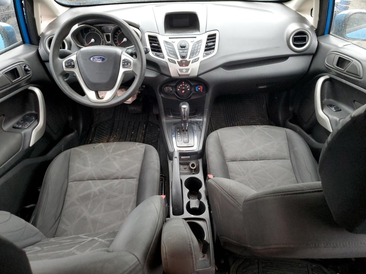 2013 Ford Fiesta - Image 8