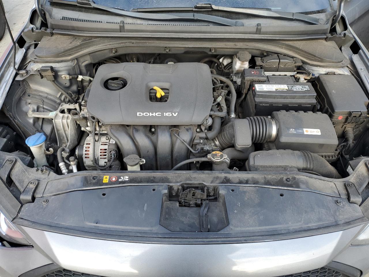 2018 Hyundai Elantra - Image 11