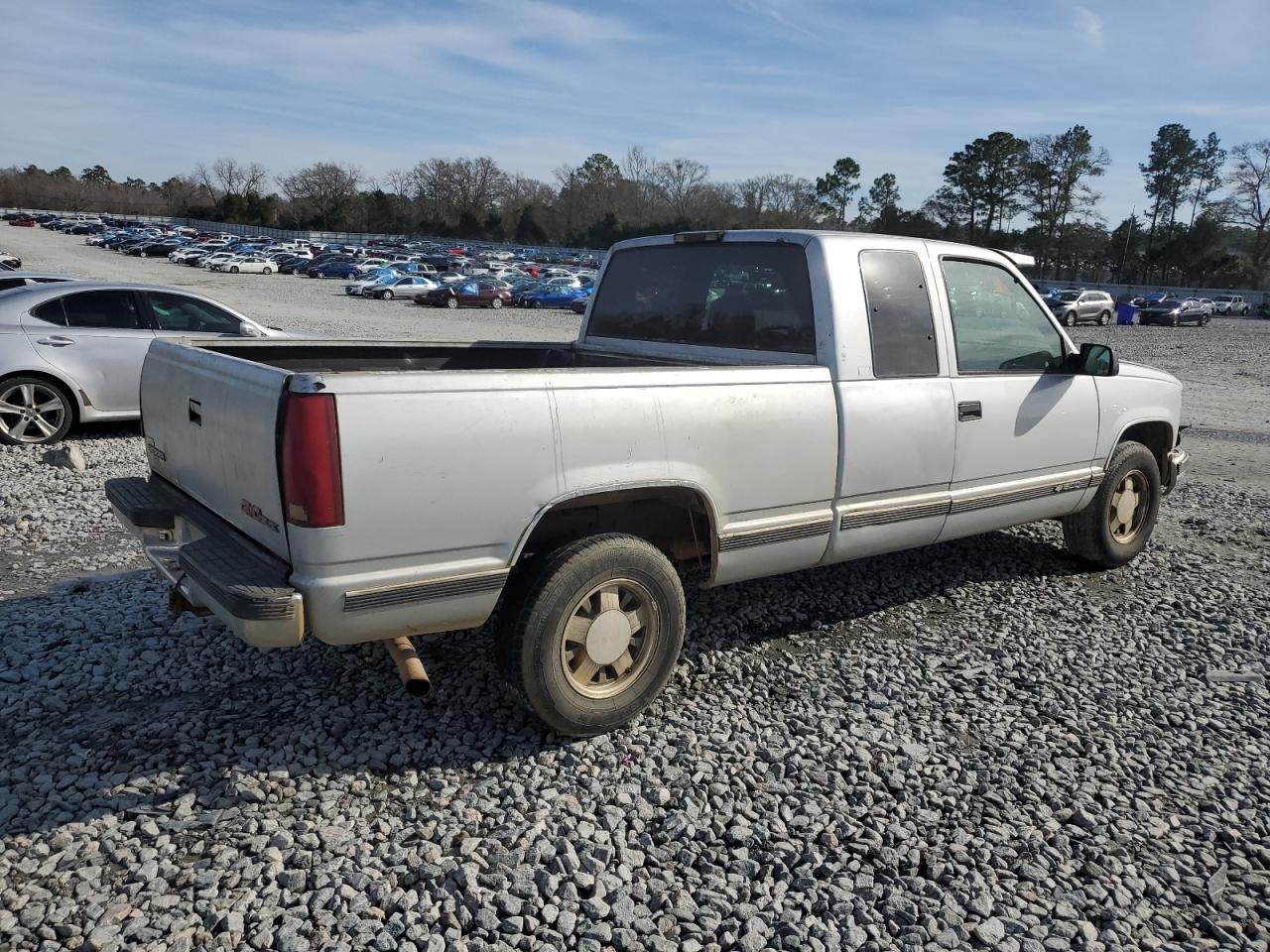 1996 Chevrolet GMT-400 - Image 3
