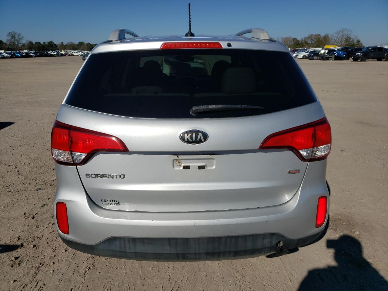 VIN 5XYKT4A74FG585154 2015 KIA SORENTO no.6